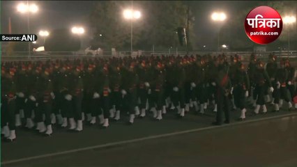 कड़ाके की ठंड में कर्तव्य पथ पर गणतंत्र दिवस परेड पूर्वाभ्यास जारी है...