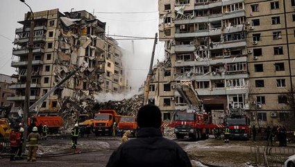 Rus ordusu 9 katlı binayı füzeyle vurdu! Ölü sayısı 25'e yükseldi