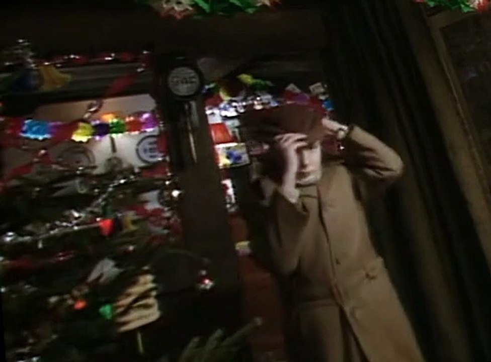 The Box Of Delights S01 E03