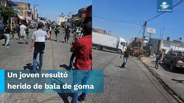 Por presuntos abusos, pobladores y militares se enfrentan en Michoacán