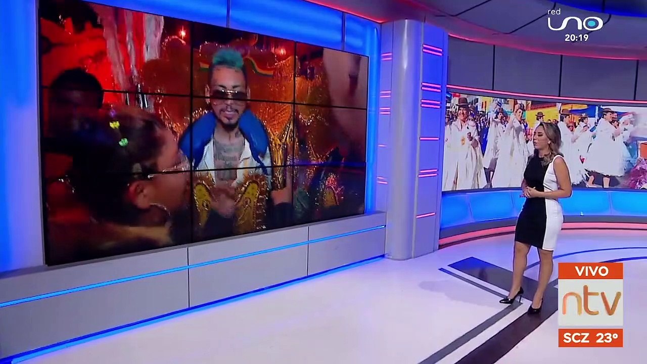 El cantautor Bonny Lovy participa de la entrada de "Jesús del Gran Poder"