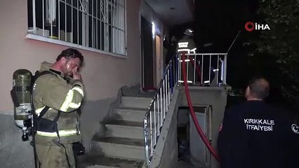 Kırıkkale'de 2 katlı evde yangın paniği
