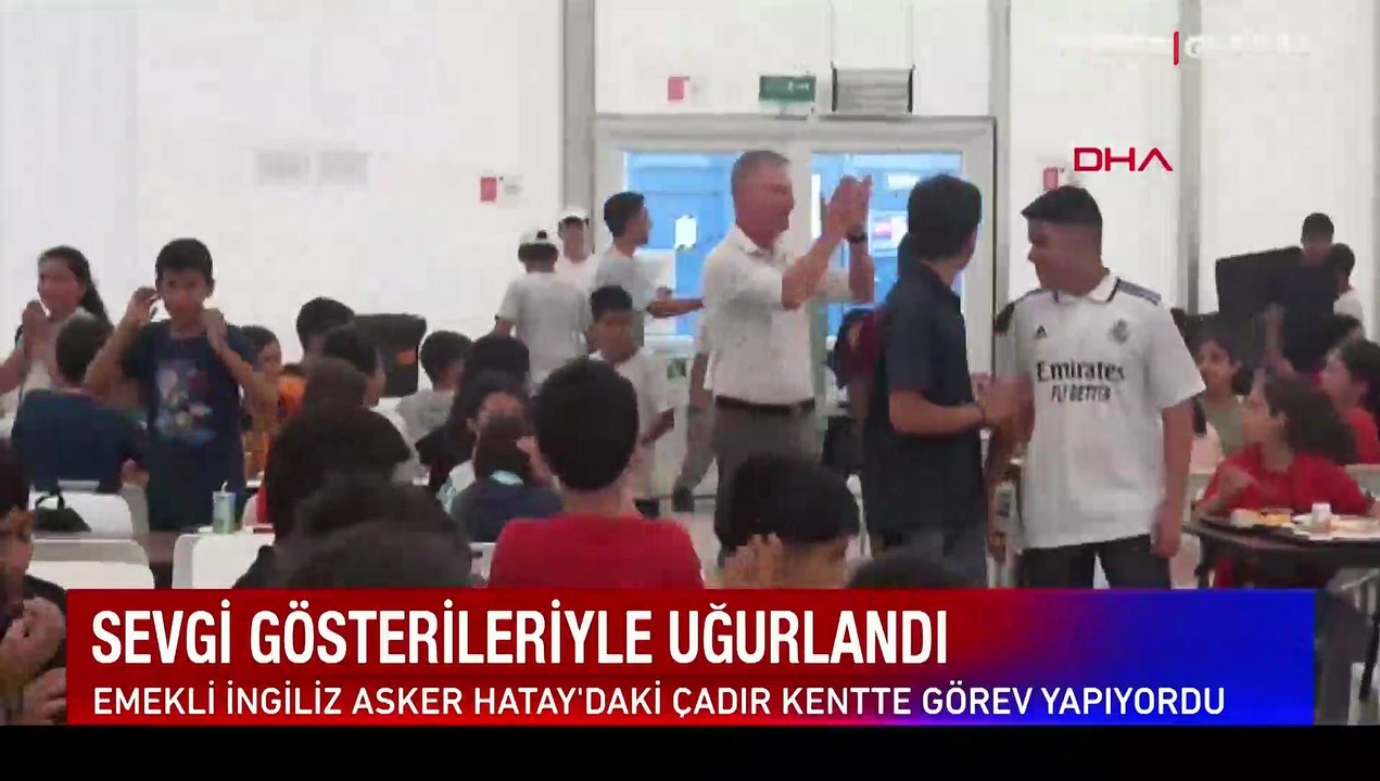 Emekli İngiliz askerine Hatay'daki yardım çadırında duygusal veda