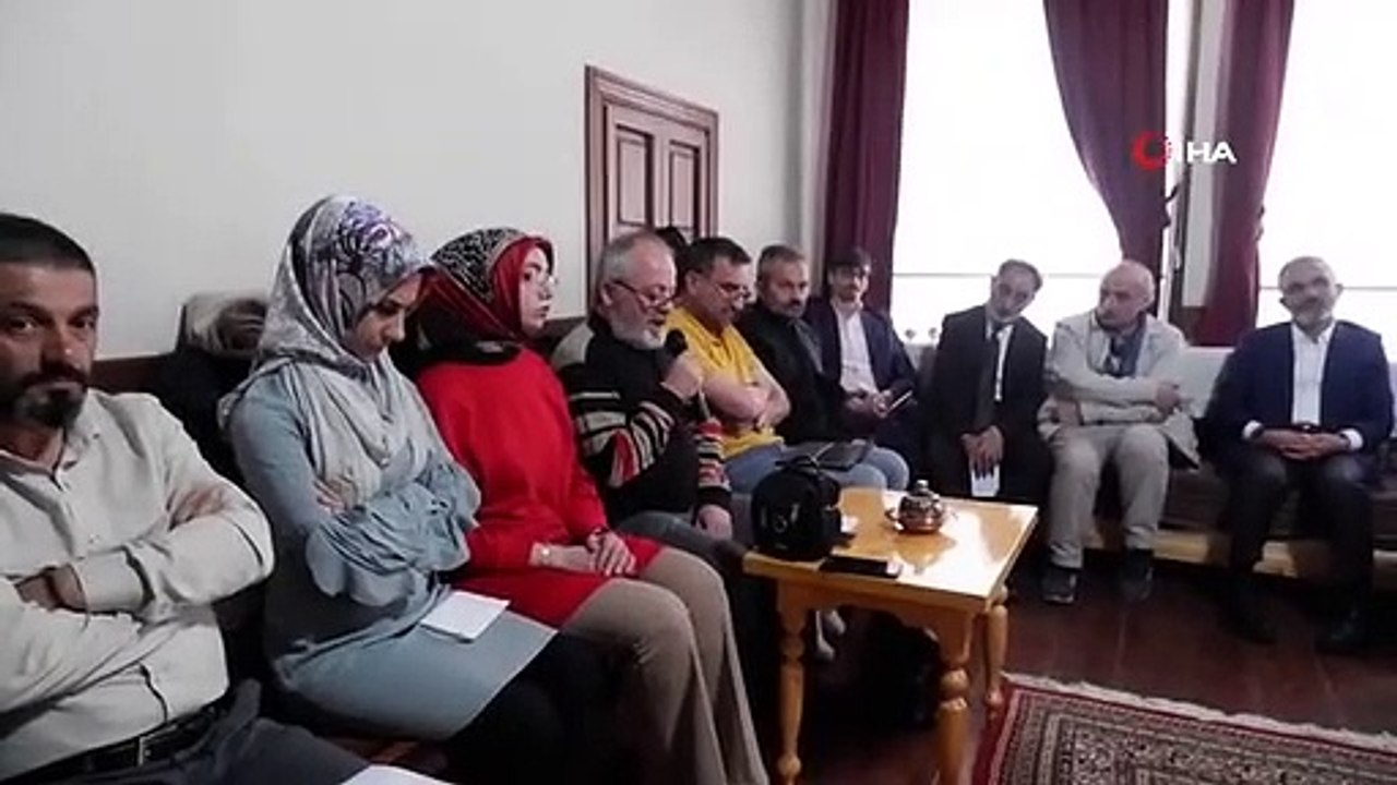 Commémoration de Necip Fazıl Kısakürek à Erzurum