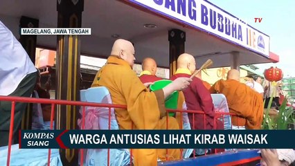 Télécharger la video: Berjalan Kaki ke Candi Mendut Menuju Borobudur, Warga Magelang Antusias Lihat Tradisi Kirab Waisak!