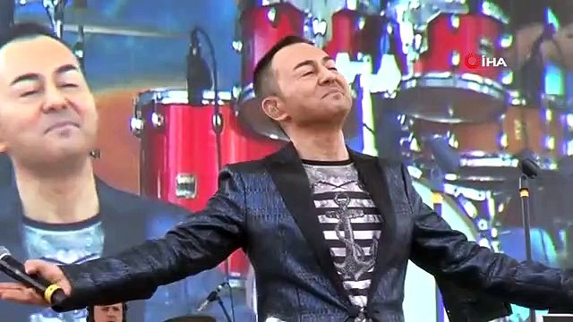 Uzun yıllardır hastalıkla mücadele eden Serdar Ortaç müjdeyi sahnede verdi: Tamamen atlattım