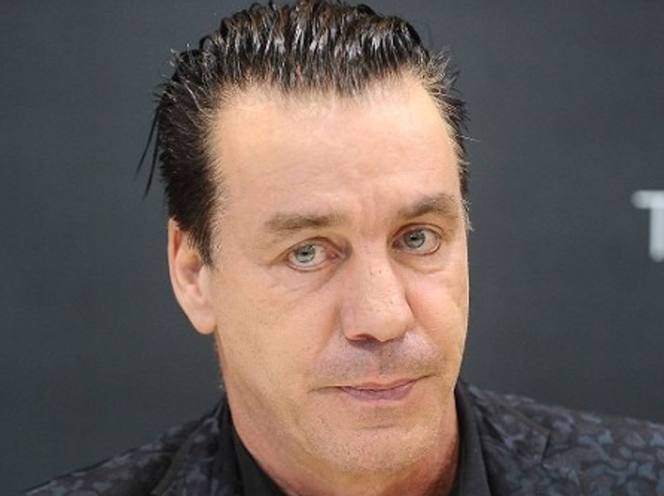 Nach Vorwürfen gegen Till Lindemann: Rammstein äußert Bitte an Fans