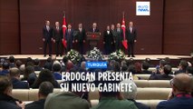 Turquía | Erdogan presenta su nuevo gabinete, con un economista ortodoxo para dar tranquiidad