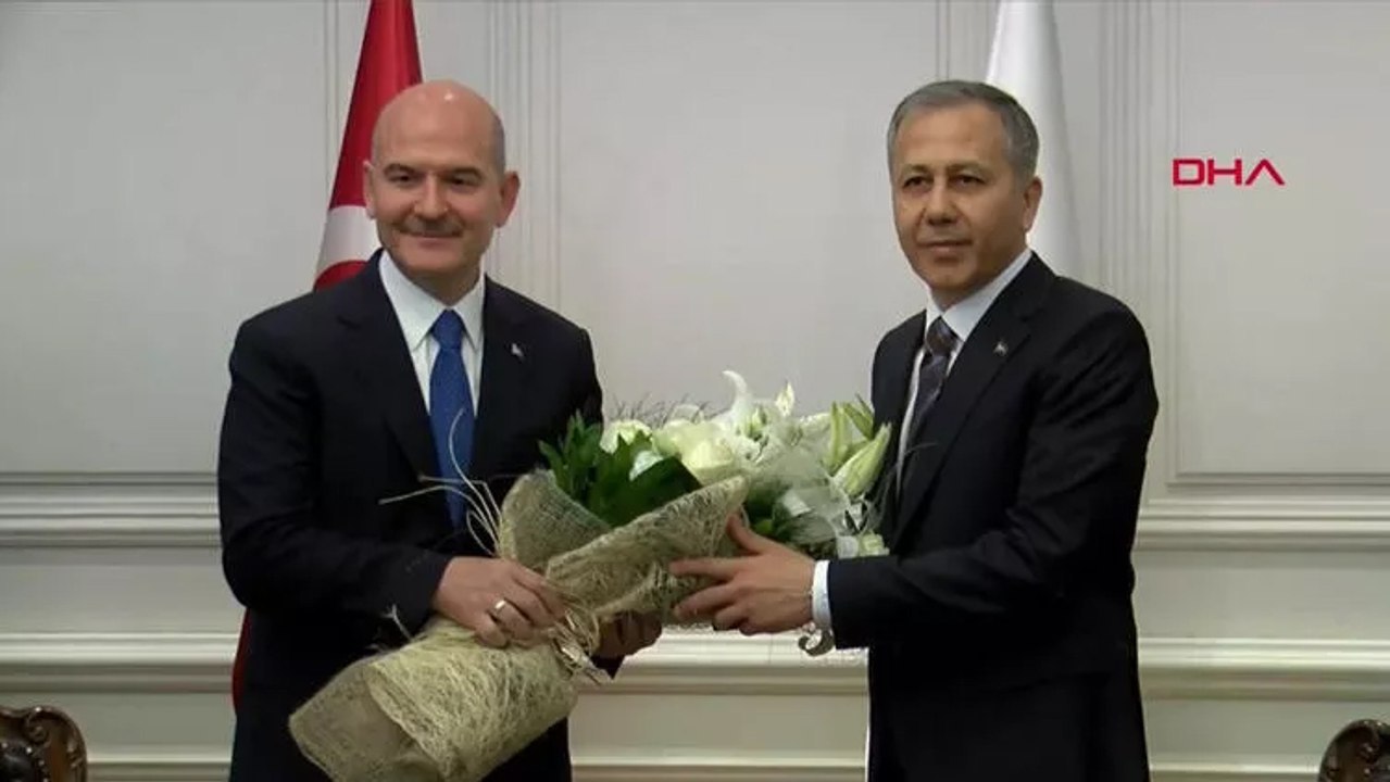 İçişleri Bakanlığı'nda devir teslim töreni: Ali Yerlikaya, Süleyman Soylu'dan görevi devraldı