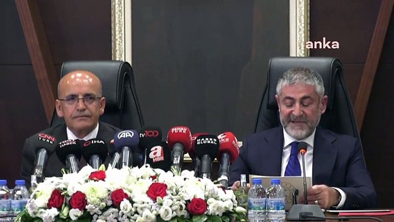 Hazine ve Maliye Bakanlığı'nda Devir Teslim Töreni... Bakan Şimşek: "Türkiye'nin Rasyonel Bir Zemine Dönme Dışında Bir Seçeneği Kalmamıştır"