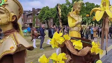 Van Gogh Müzesi 50. Yılını Ayçiçeği Sanat Festivali ile Kutladı