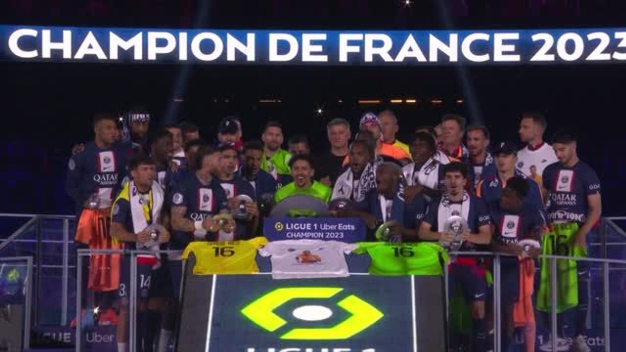 Die PSG-Meisterfeier im Video: Messi erneut ausgepfiffen