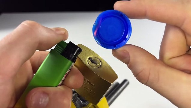 How To Remove Broken Key From Lock ｜ Locksmiths secret