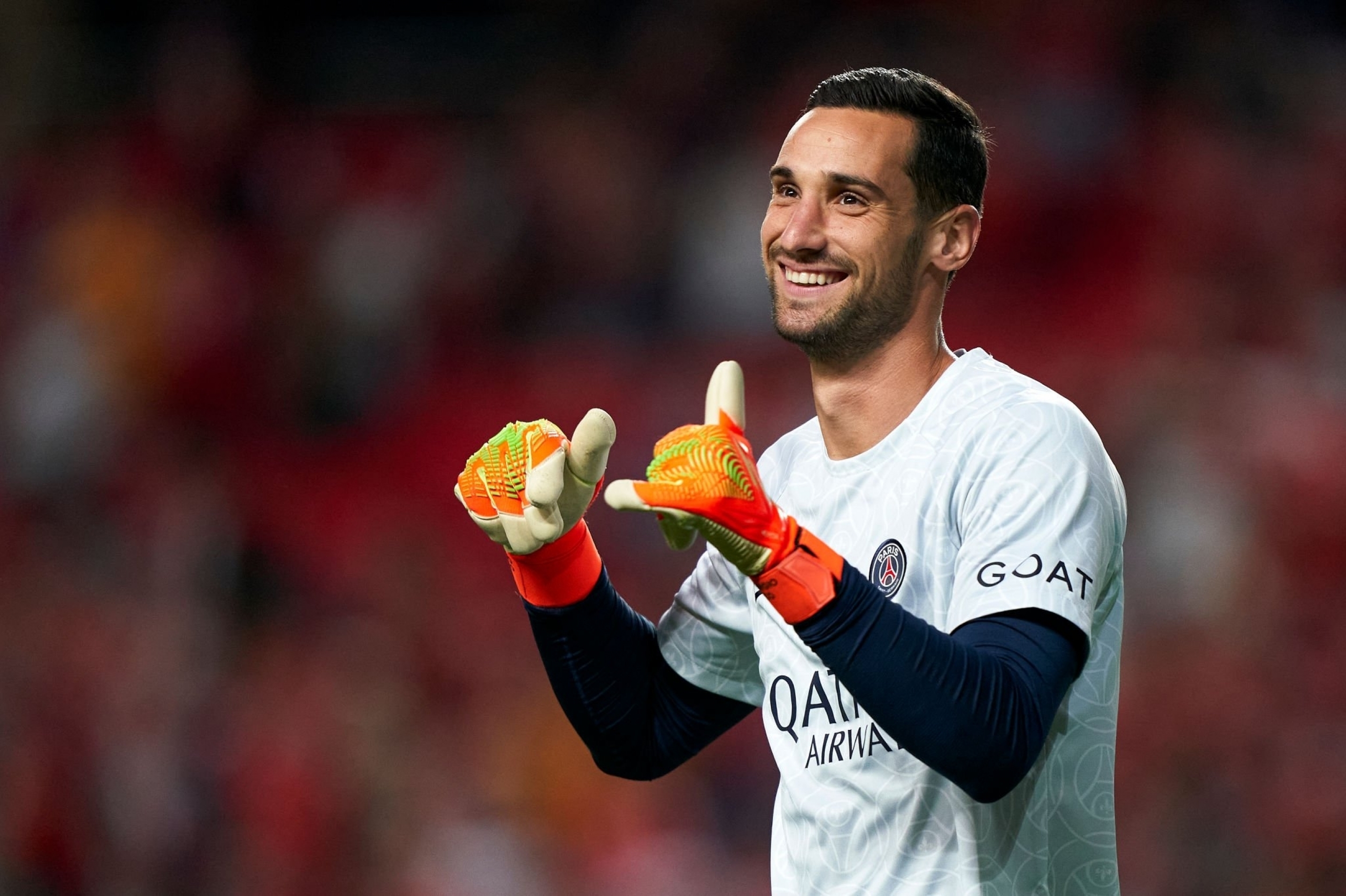El PSG se vuelca con Sergio Rico