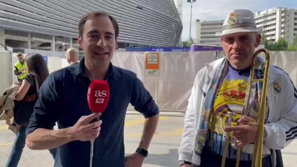 Música para despedir a Benzema, los himnos interpretados por un aficionado