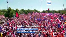 Angst vor Wahlmanipulation: Hunderttausende protestieren in Warschau