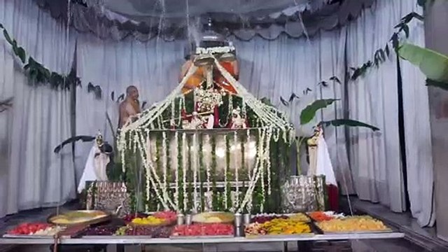 पूर्णिमा पर हुआ ठाकुरजी का जेष्ठाभिषेक, सजी जलयात्रा की झांकियां