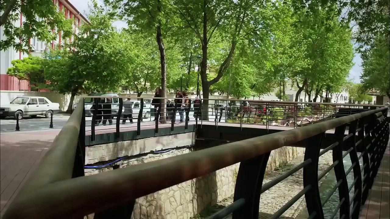 مسلسل ورد وشوك الحلقة 11