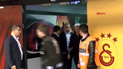 Jésus a tout fini après le désastre du derby ! parti précipitamment