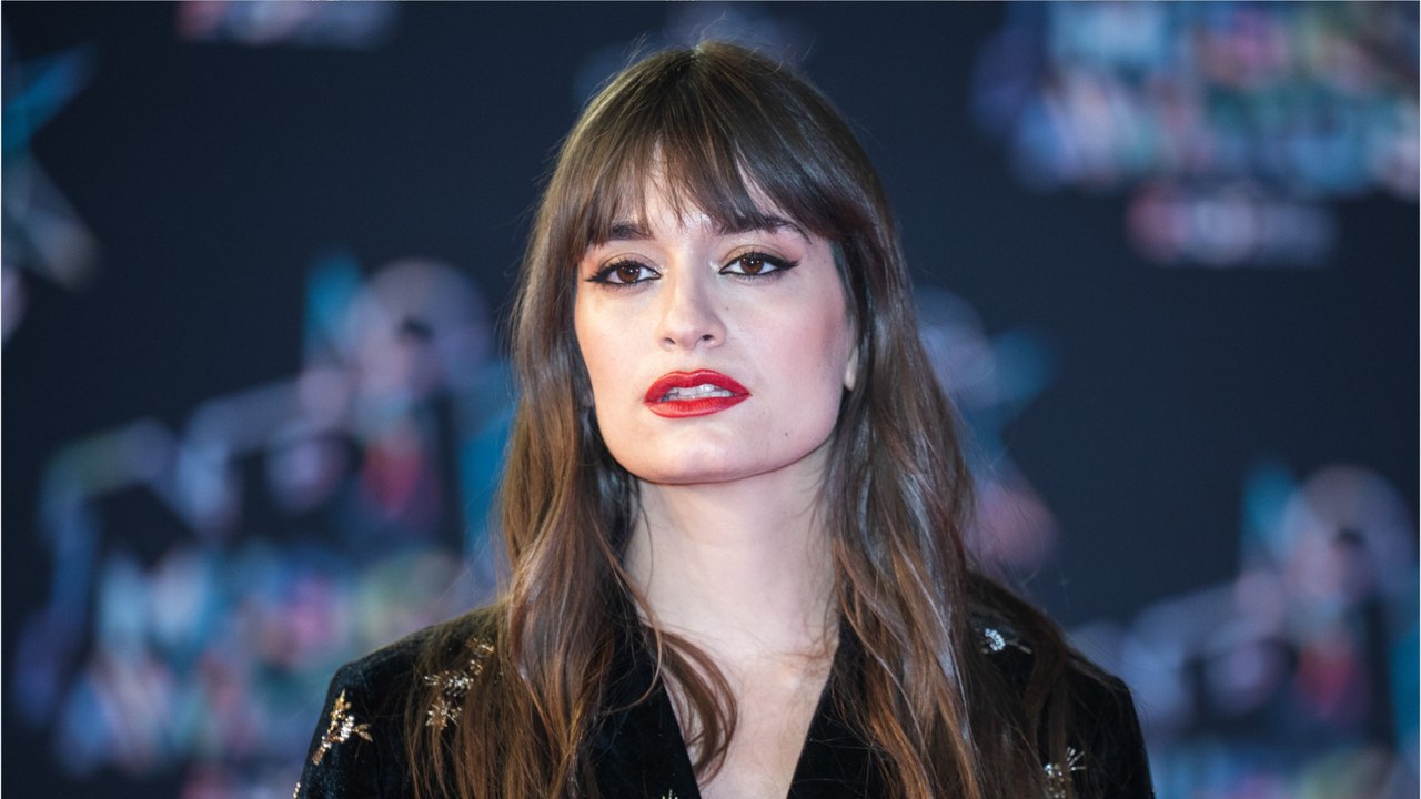 GALA VIDEO - PHOTO - Clara Luciani enceinte : elle célèbre sa “presque” fête des mères