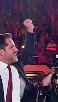 Le déménagement qui a marqué la fête ! Erden Timur a embrassé la main de Dursun Özbek