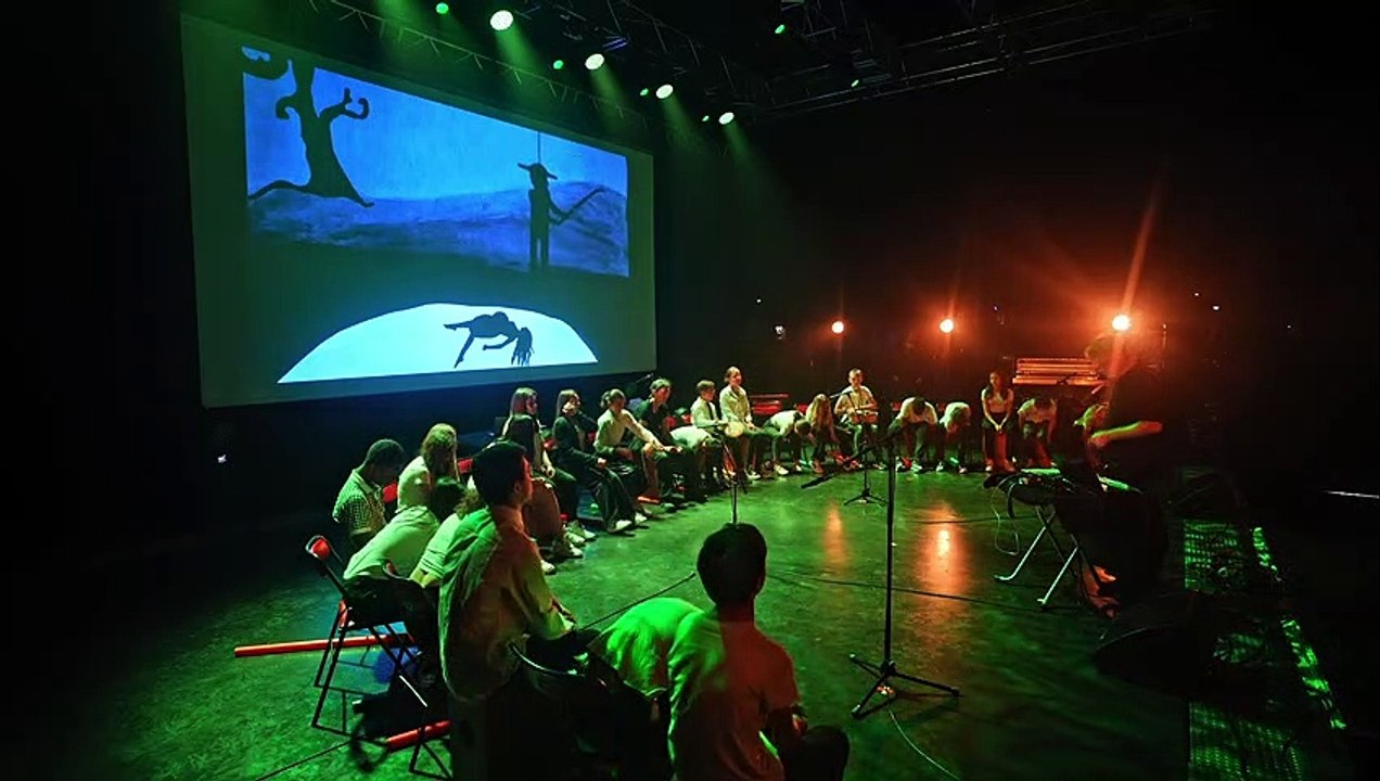 La petite fille du lac (2023)