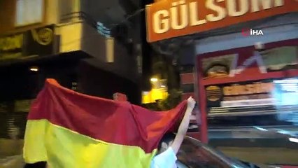 Les fans de Galatasaray à Cizre ont transformé les rues en champs de foire