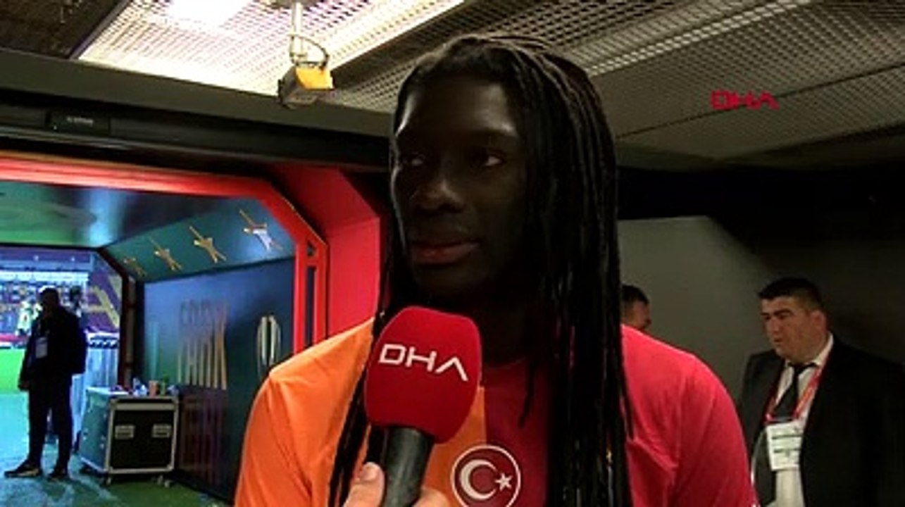 (ÖZEL) Galatasaraylı futbolcu Bafetimbi Gomis'ten şampiyonluk yorumu