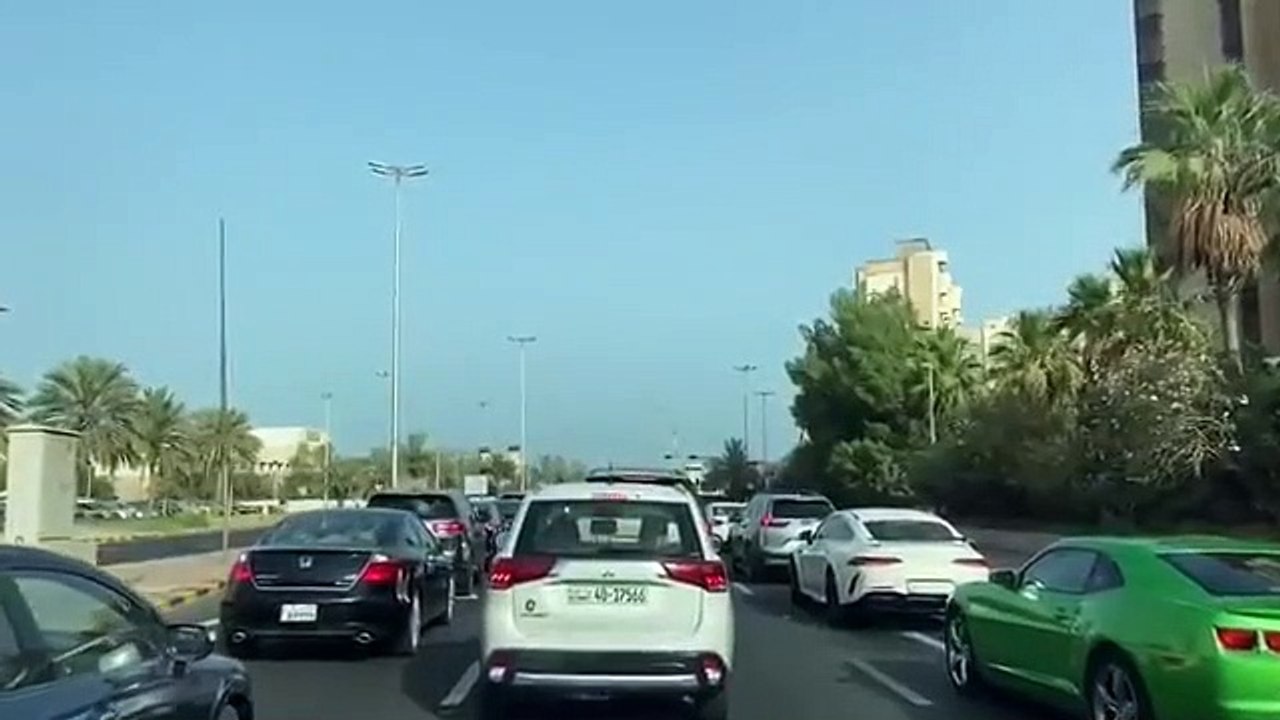 534 - قصة المعلم في سلطنة عمان !! سوالف طريق