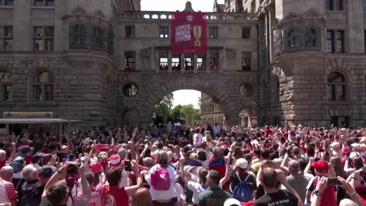 Leipzig lets loose to celebrate DFB-Pokal triumph