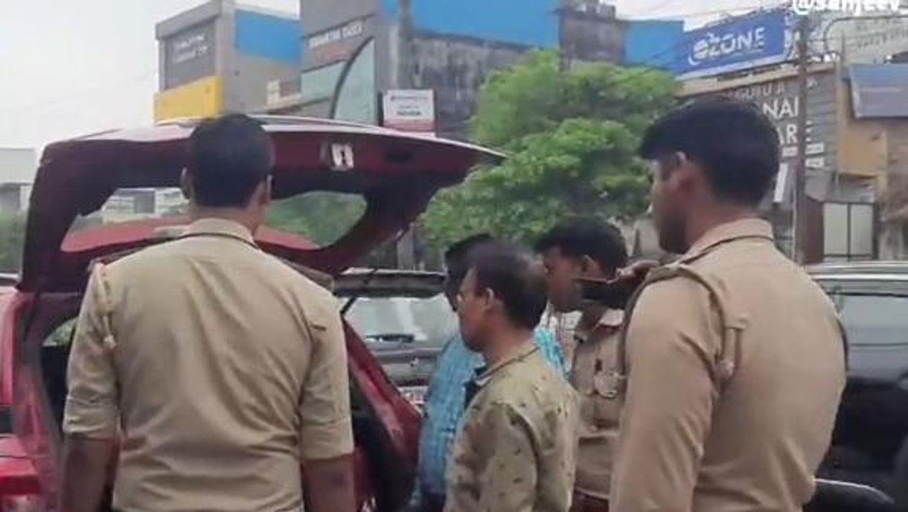 गाजियाबाद: सड़कों पर दिन-रात पुलिस का पहरा, बदमाशों पर नकेल...