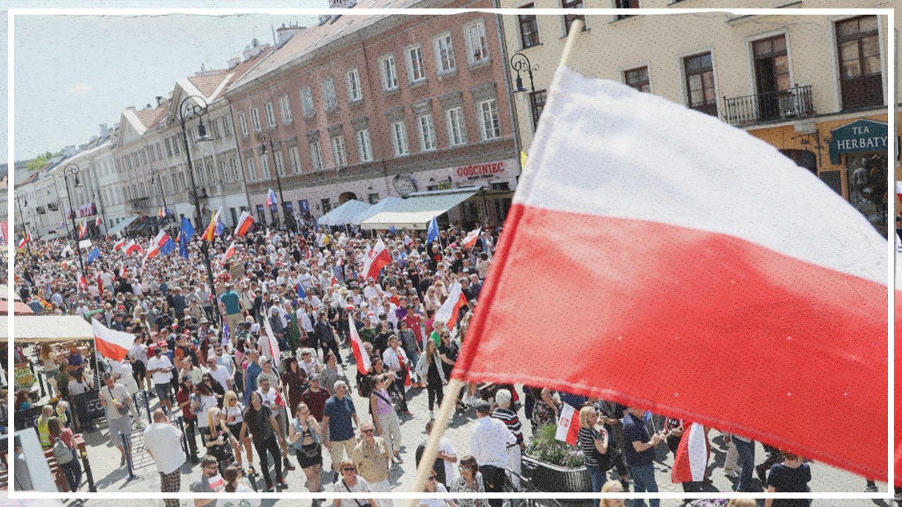 Warschau: Hunderttausende bei Großdemonstration gegen Polens Regierung