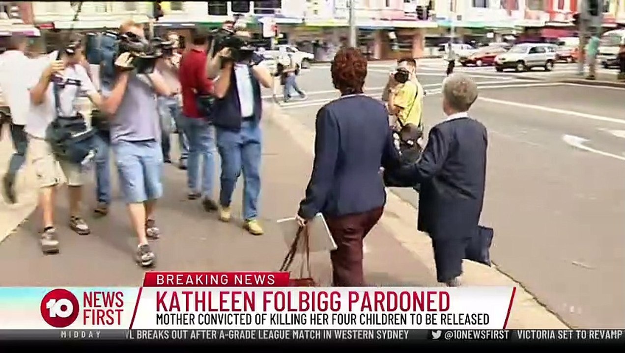 Une Australienne qui a passé 20 ans en détention pour avoir tué ses quatre enfants a été graciée et remise en liberté à la suite d'une enquête remettant en cause sa culpabilité - VIDEO