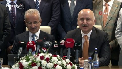 Ulaştırma ve Altyapı Bakanı Karaismailoğlu görevini Abdülkadir Uraloğlu'na devretti