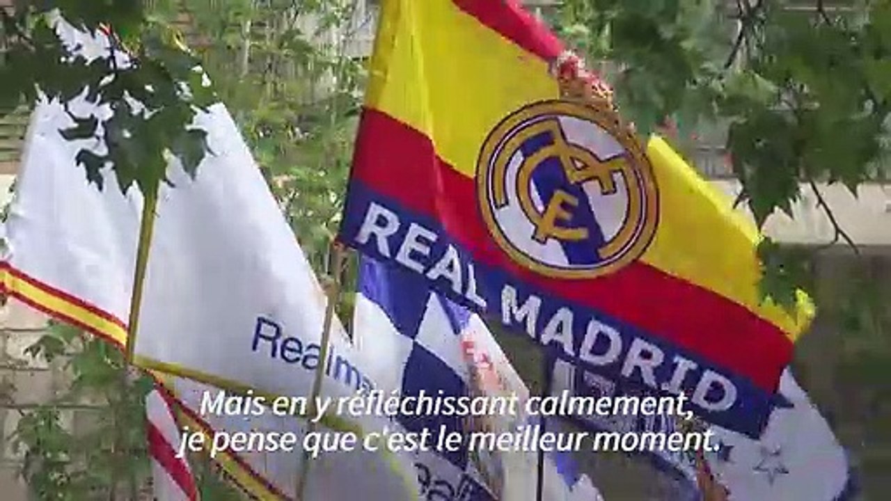 Des supporters du Real Madrid réagissent au départ de Karim Benzema