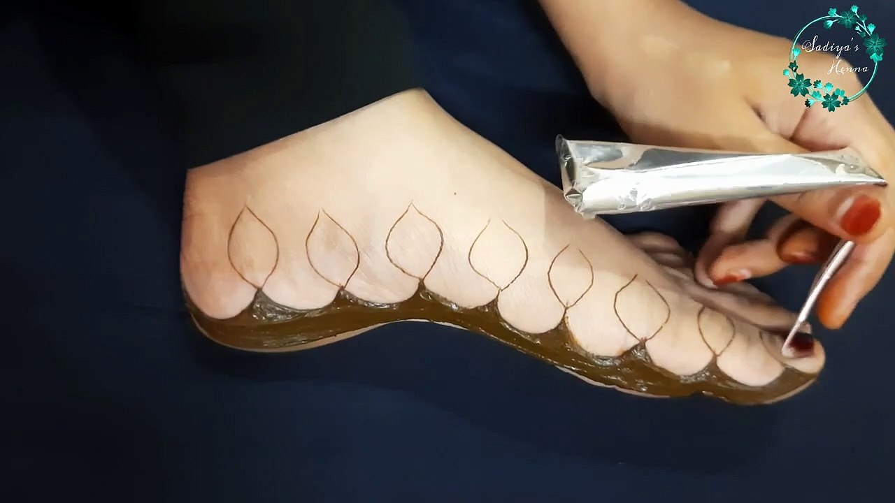 Mehndi class 33 | Easy Feet Mehndi design | Simple leg Mehndi | Mehndi tutorial | Mehndi