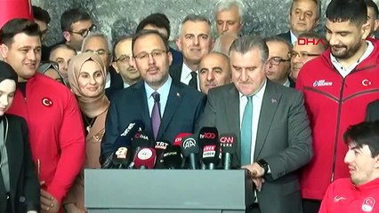 Görevi devralan yeni Gençlik ve Spor Bakanı Osman Aşkın Bak'ın esprisi salonu güldürdü: 5 yıl önce aynı konuşmayı ben yapmıştım