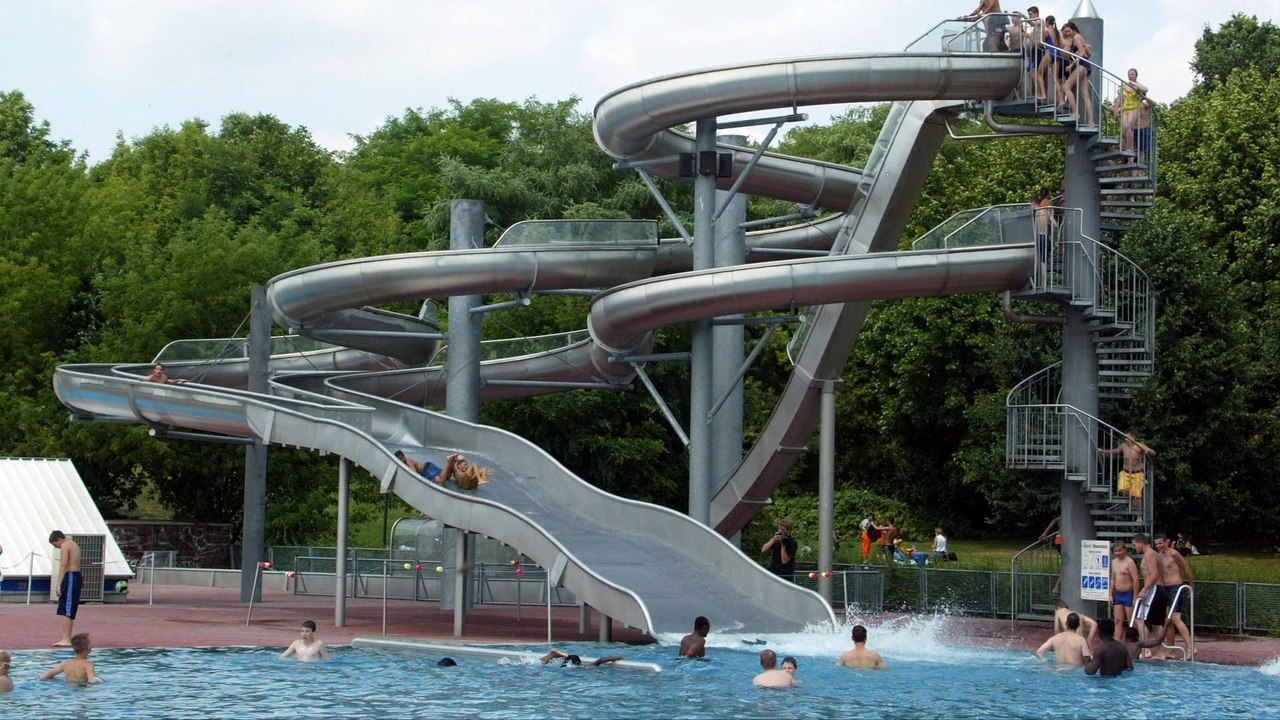 Massenschlägerei unter Jugendlichen in Berliner Freibad