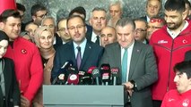 La blague d'Osman Aşkın Bak, le nouveau ministre de la Jeunesse et des Sports, qui a repris la tâche, a fait rire la salle： J'ai prononcé le même discours il y a 5 ans