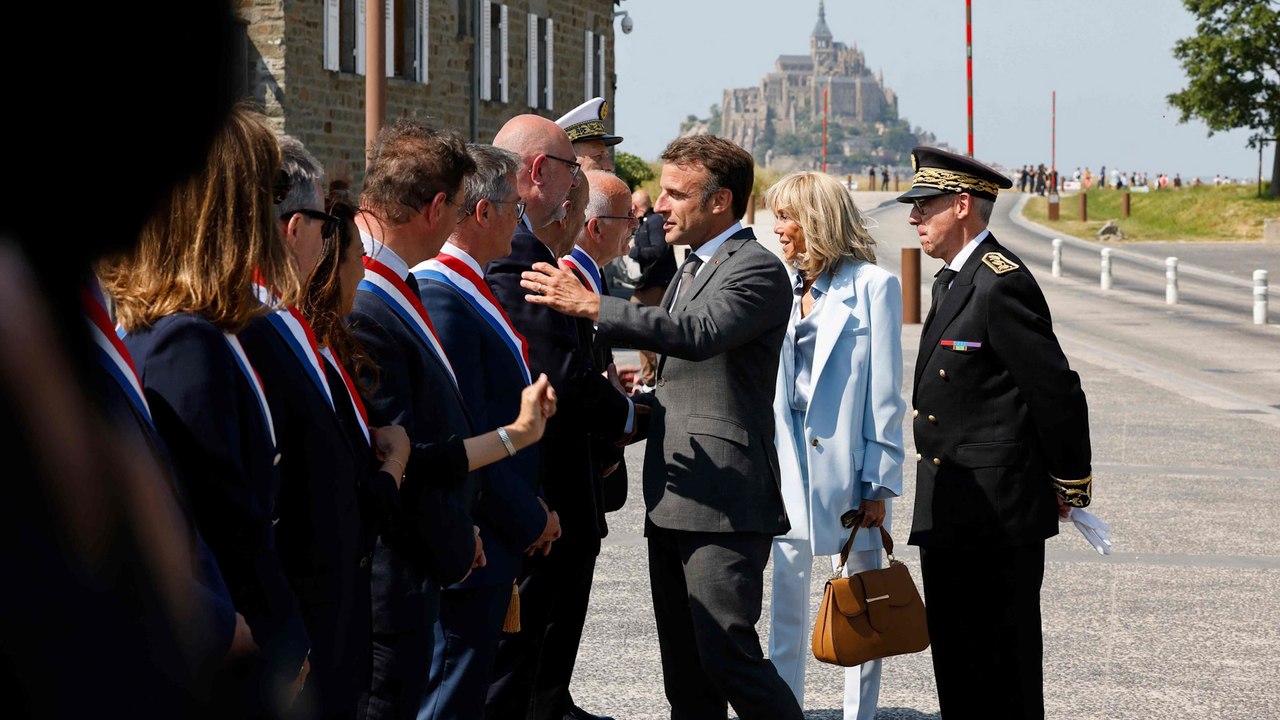 Emmanuel Macron en visite au Mont-Saint-Michel, qui célèbre ses 1000 ans