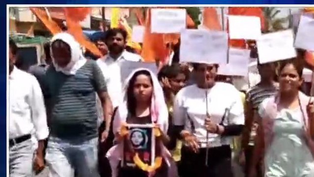 छतरपुर: साक्षी हत्याकांड से आक्रोशित ग्रामीणों ने सौंपा ज्ञापन,रखी ये मांग....