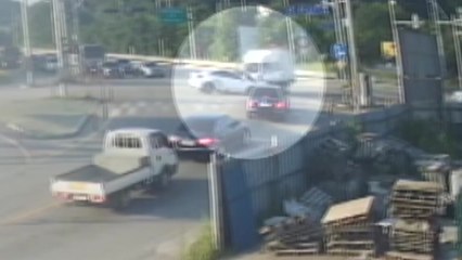 강원 원주서 택배 트럭·승용차 충돌...어머니 택배일 돕던 중학생 숨져 / YTN