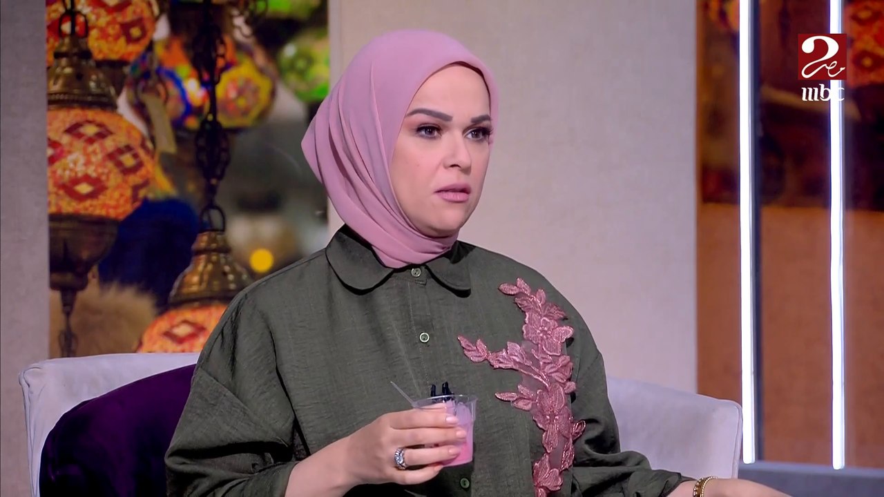 وصفة سهلة جدا لآيس كريم صحي بمكونات بسيطة و4 شروط لو عاوز تعمل عصير "سموذي" بدون مشاكل.. د.بسمة يسري عندها الطريقة