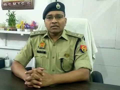 Video: लखनऊ में 80 की रफ्तार से चली आंधी, इकाना स्टेडियम के पास होर्डिंग गिरा, मां-बेटी की मौत