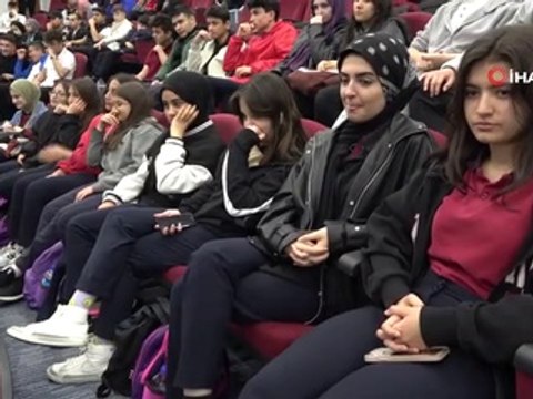 Rektör Kazım Uysal: 'İnsan sağlığı ve mutluluğu ancak temiz bir çevre ile mümkün'