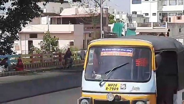 फिर बन रहे हैं बादल, बारिश, उमस भरी गर्मी कर रही परेशान- देखें वीडियो