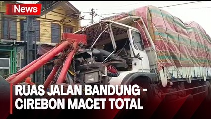 2 Orang Terluka Akibat  2 Truk Tronton Terlibat Kecelakaan di  Ruas Jalan Bandung - Cirebon