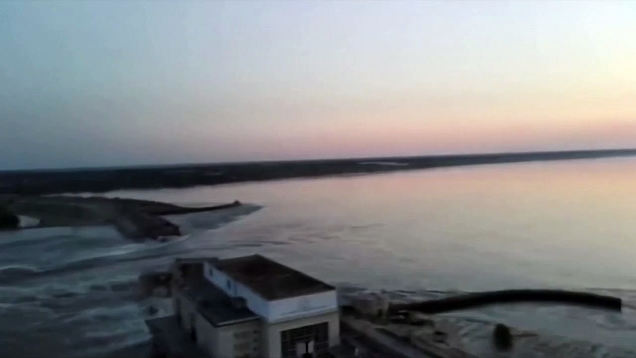 Blasts at Kakhovka dam unleashes floodwaters in Kherson region of Ukraine
