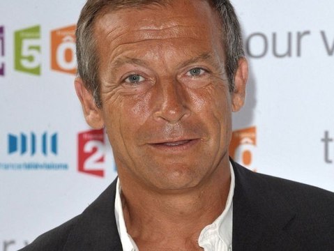 L’ancien animateur de Telematin et ancien présentateur du JT de France 3, Laurent Bignolas, a cherché à en finir à bord de son véhicule !