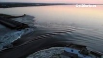 Ucrania acusa a Rusia de la voladura de una presa en Jersón que está inundando las inmediaciones